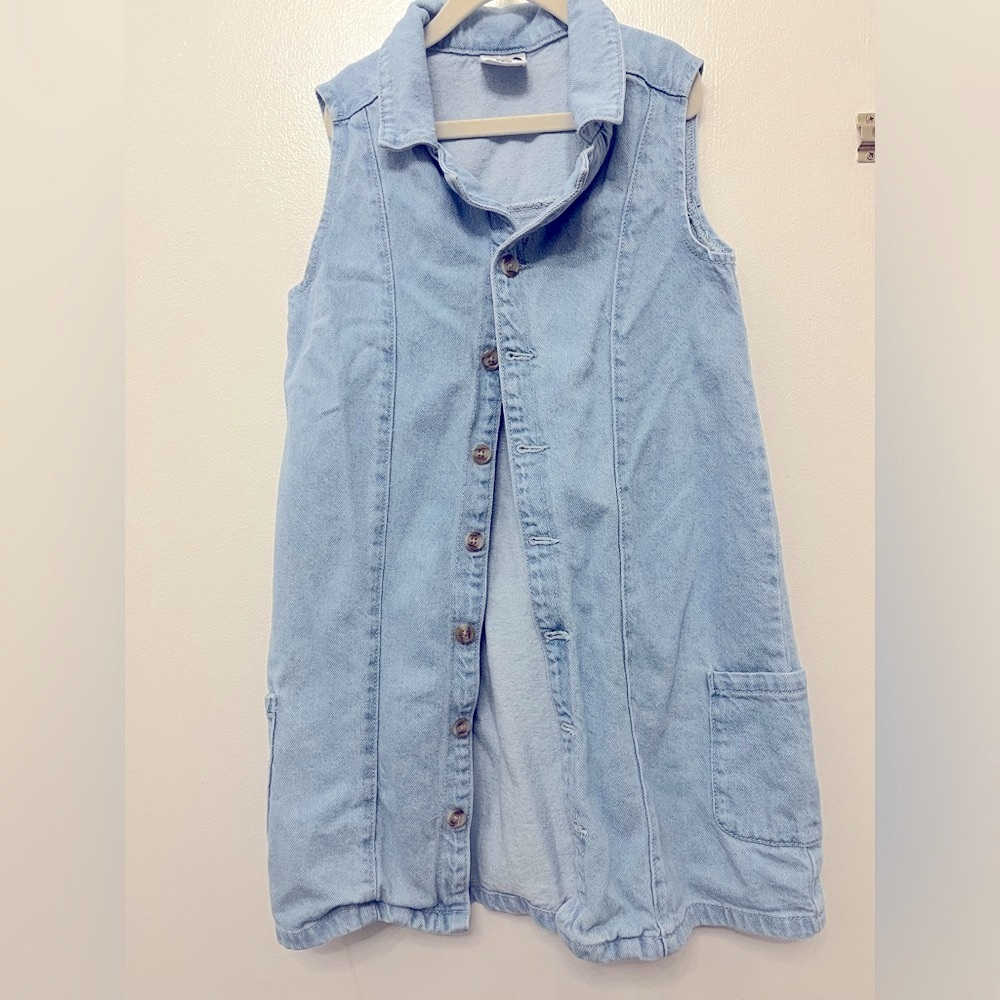 Cotton on kids denim sleeveless dress with pockets size 9-10